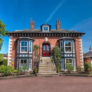 https://brooklands-lodge.hotelsin-chester.com